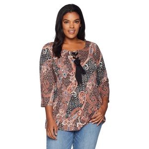 Skyes The Limit Women Plus Size Lace Up Front Top